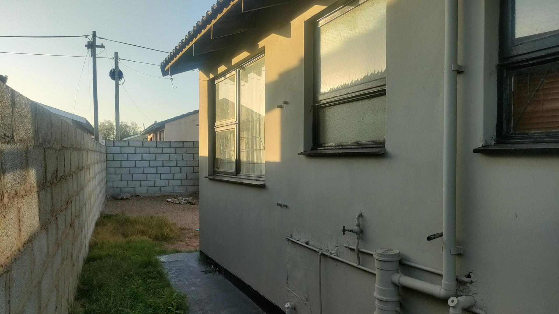 Backyard of property in Motherwell