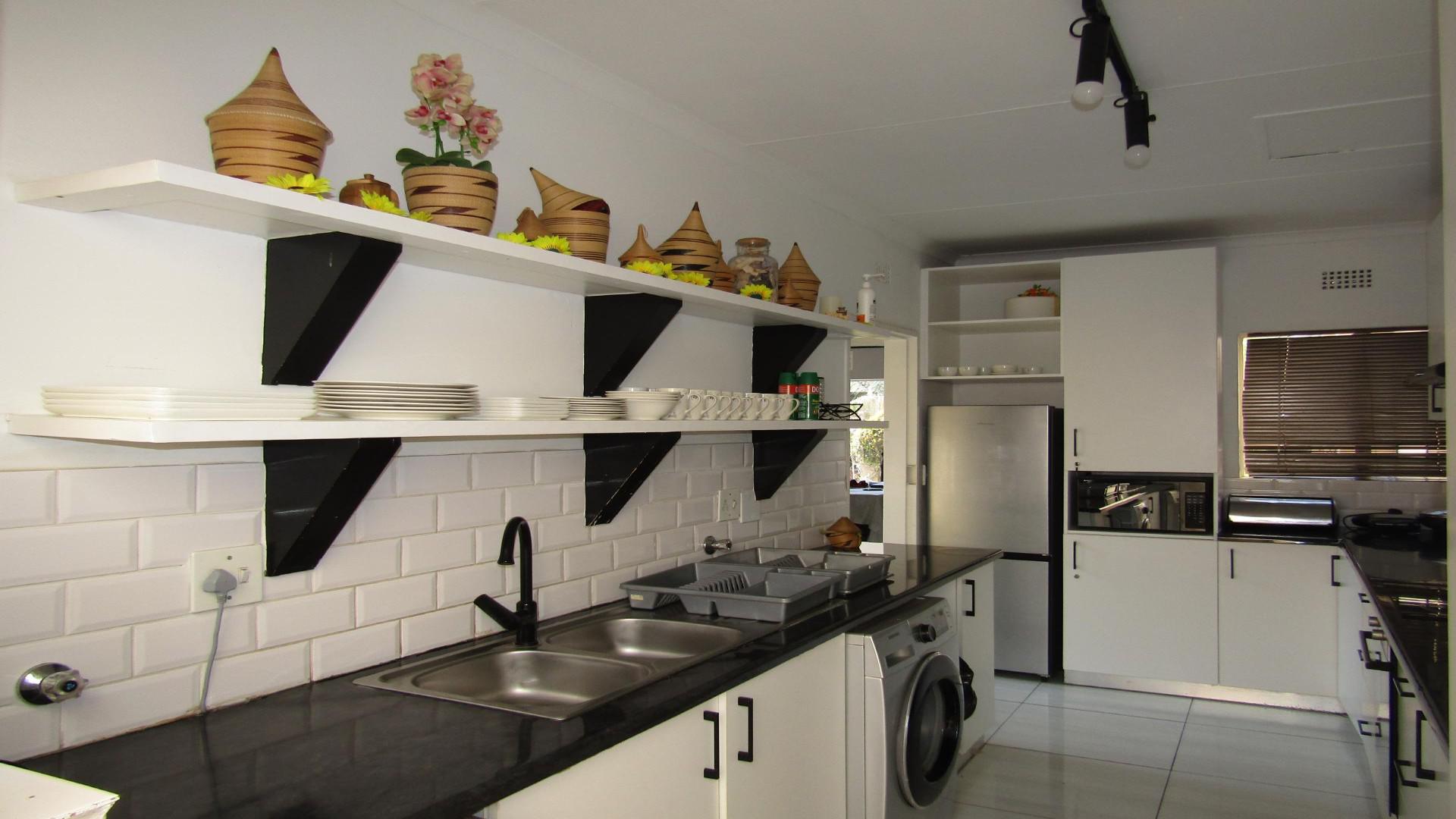Kitchen of property in Bryanston