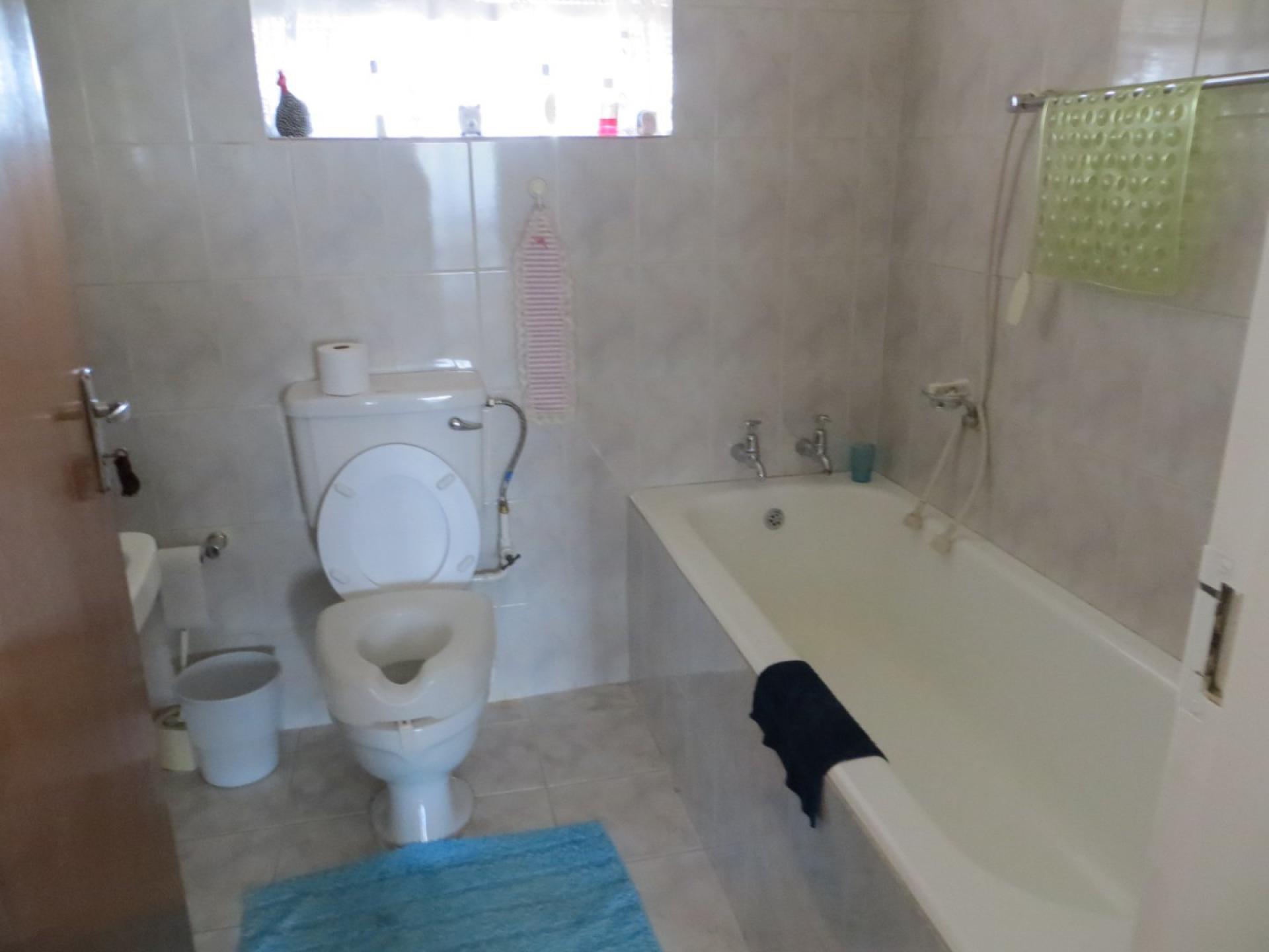  of property in Monument