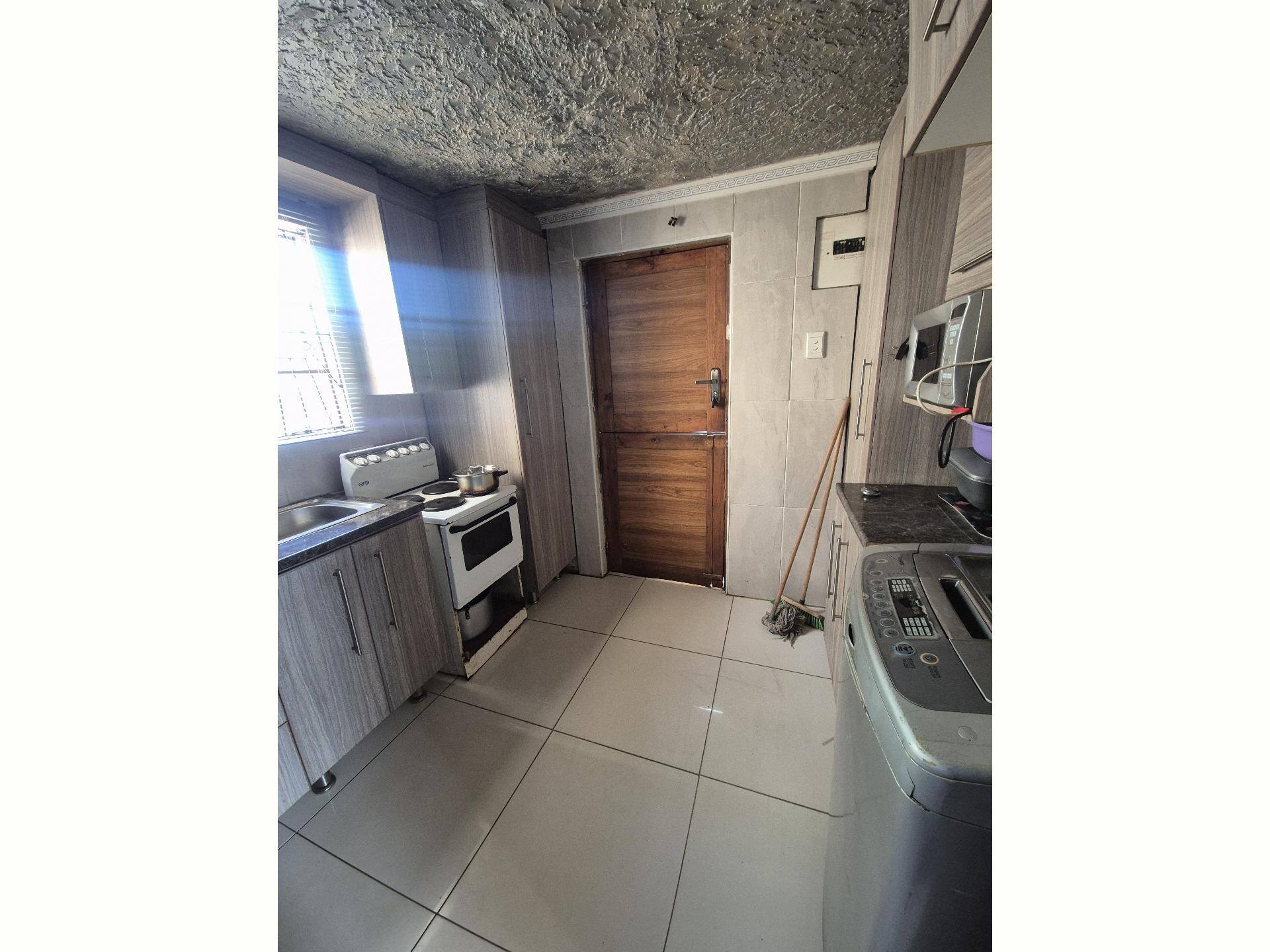  of property in Kwa Nobuhle 