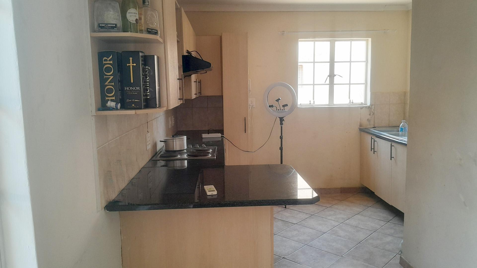 Kitchen of property in Northam