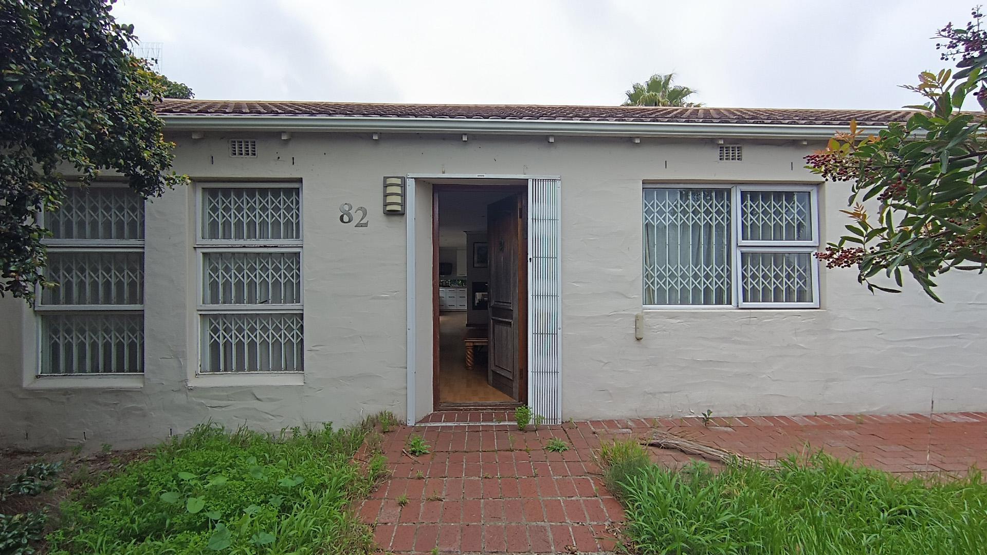 Front View of property in Edgemead