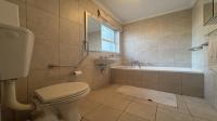 Main Bathroom - 4 square meters of property in Edgemead