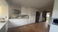 Kitchen - 13 square meters of property in Edgemead