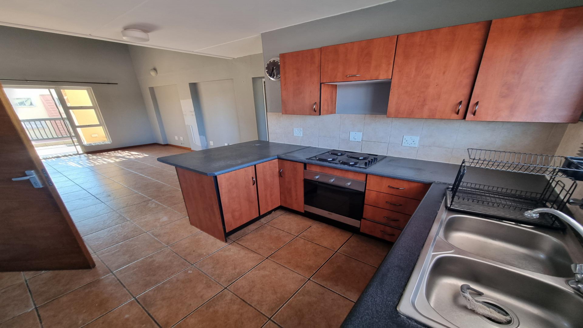 Kitchen of property in Clubview