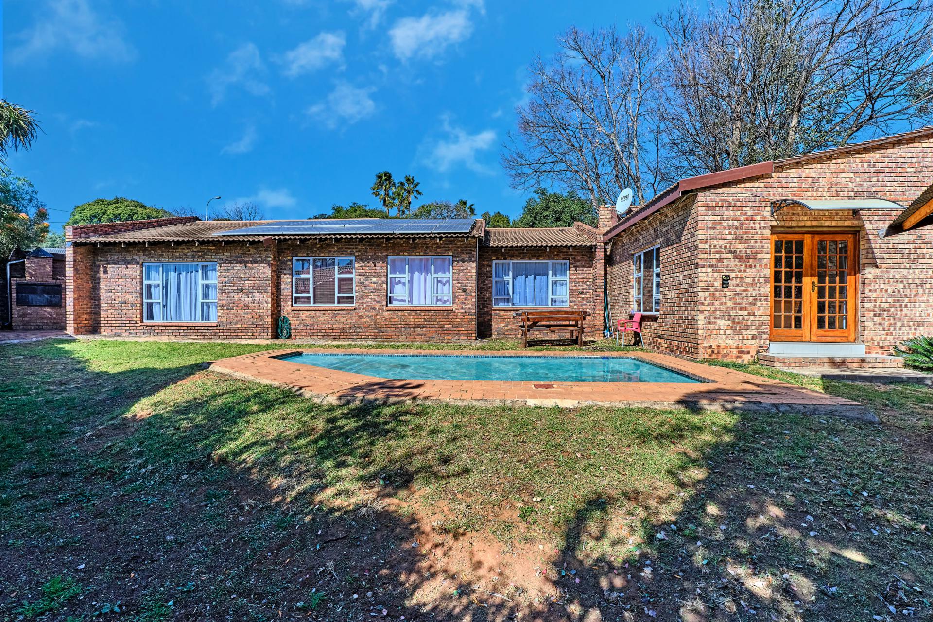  of property in Radiokop