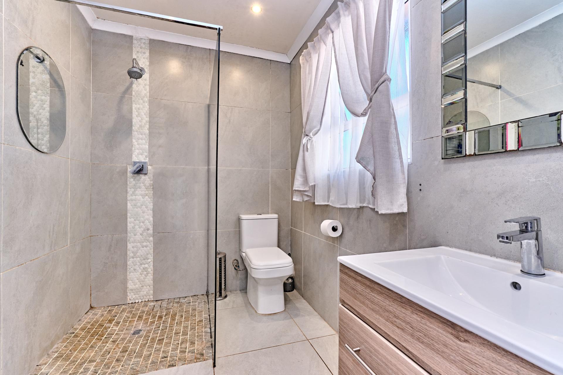  of property in Radiokop