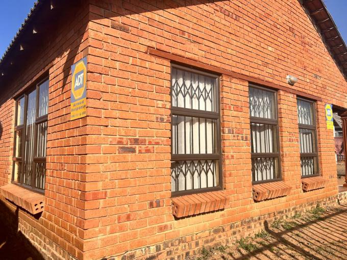 3 Bedroom House for Sale For Sale in Bloemanda - MR690201