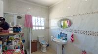 Main Bathroom - 10 square meters of property in Umhlanga Rocks