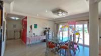 Dining Room - 28 square meters of property in Umhlanga Rocks