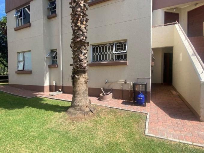 3 Bedroom Apartment for Sale For Sale in Bedford Gardens - MR690232