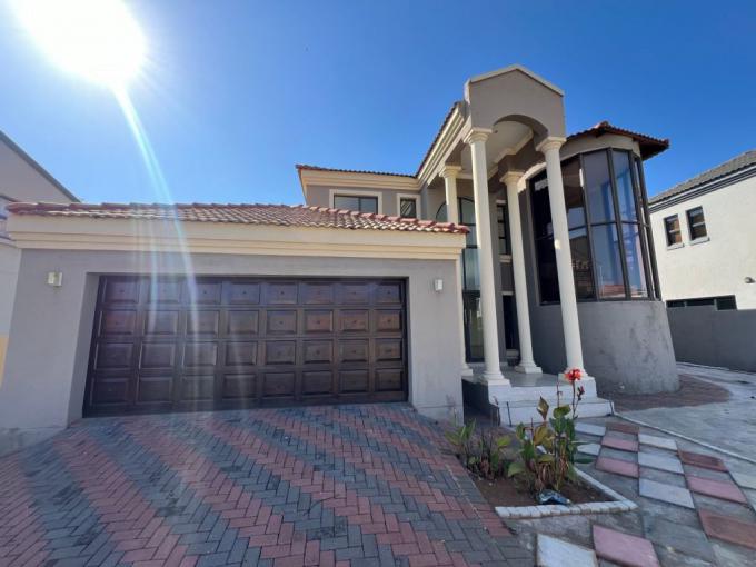 5 Bedroom House for Sale For Sale in Thornhill - MR690235