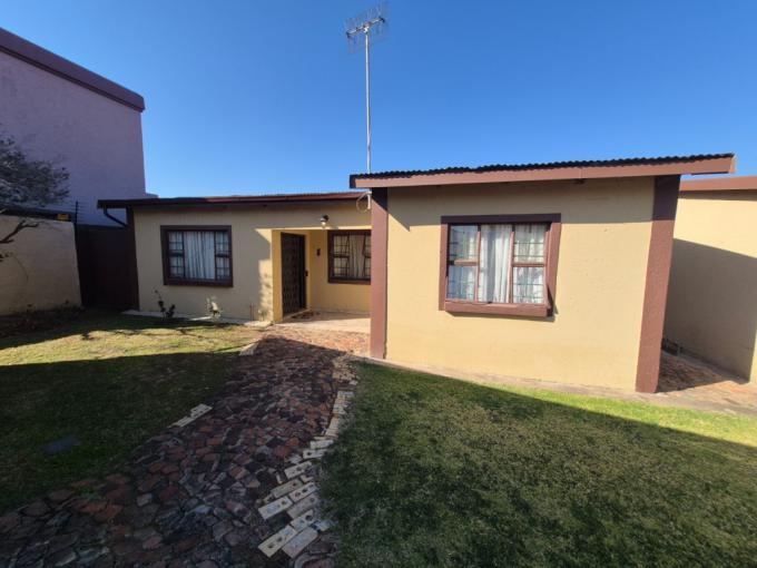 3 Bedroom Simplex for Sale For Sale in Liefde en Vrede - MR690289