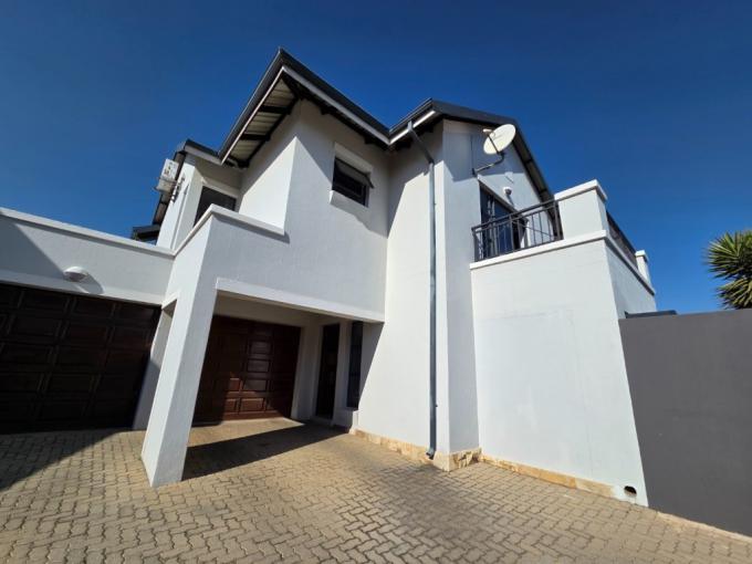 3 Bedroom Simplex for Sale For Sale in Meyersdal - MR690315