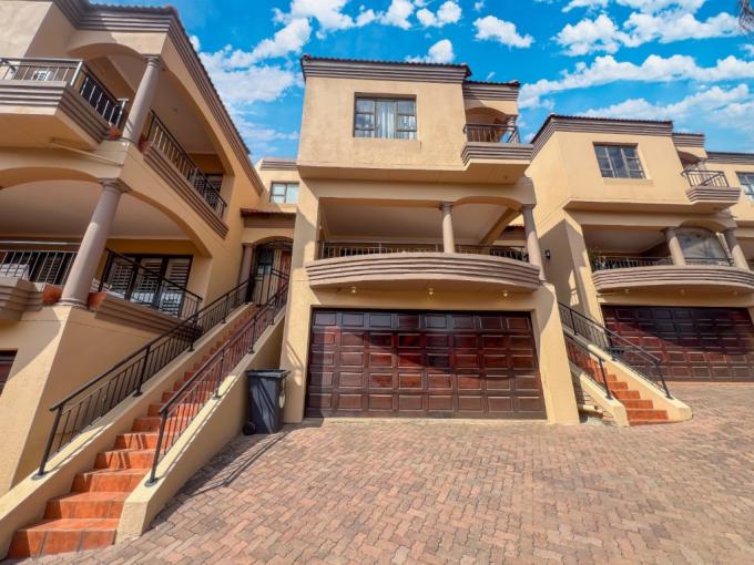 4 Bedroom Simplex for Sale For Sale in Bassonia - MR690323