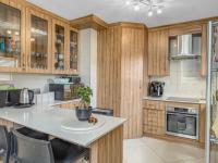  of property in Bassonia
