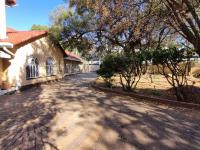  of property in Brackenhurst