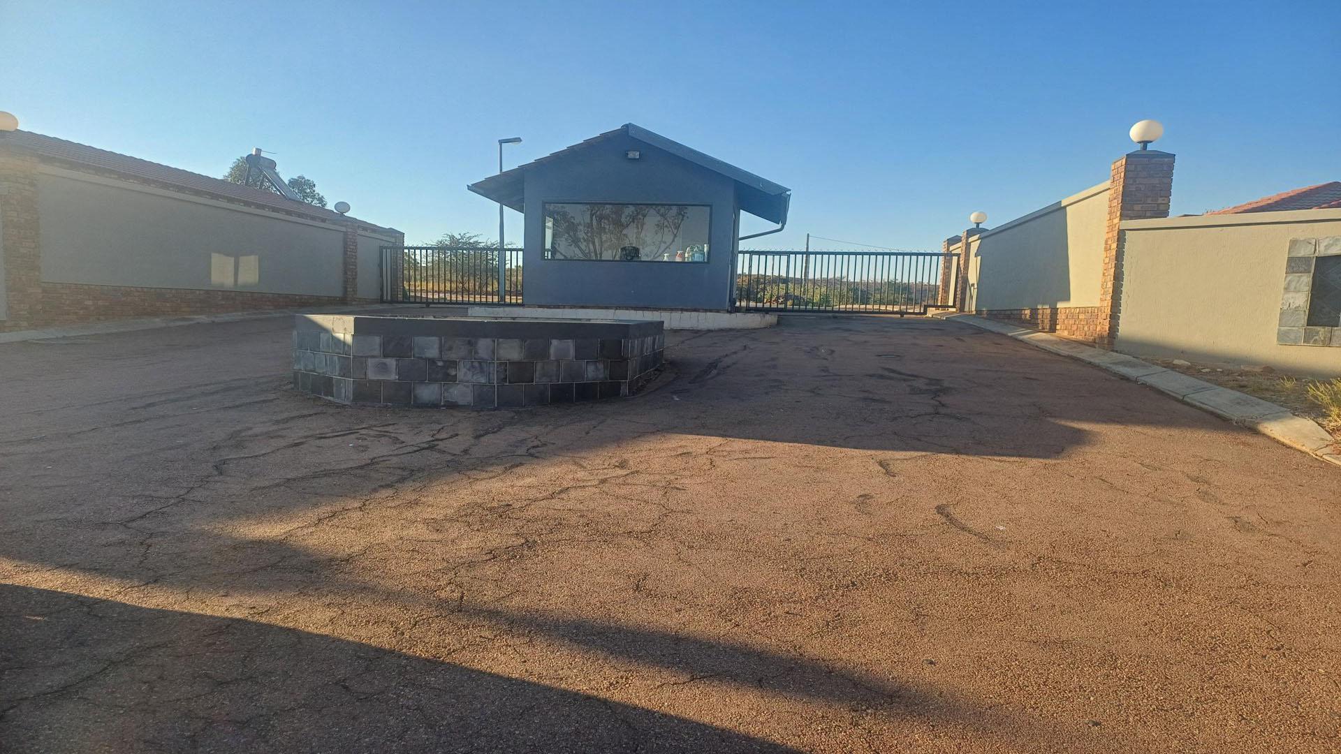 Front View of property in Cullinan