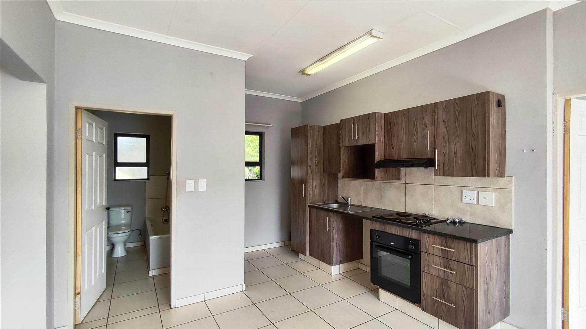 Kitchen - 7 square meters of property in Rynfield AH