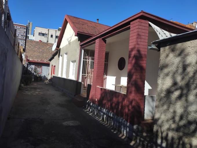 4 Bedroom House for Sale For Sale in Berea - JHB - MR690359