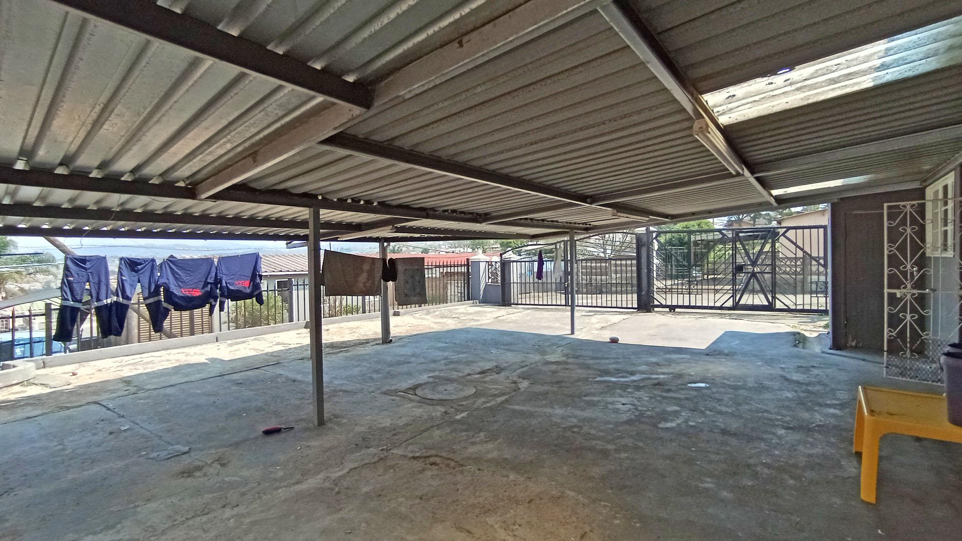 Patio - 7 square meters of property in Bombay Heights