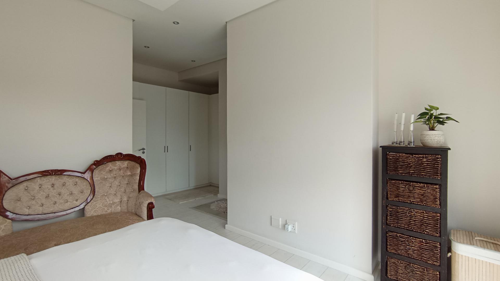 Main Bedroom - 21 square meters of property in Ferndale - JHB