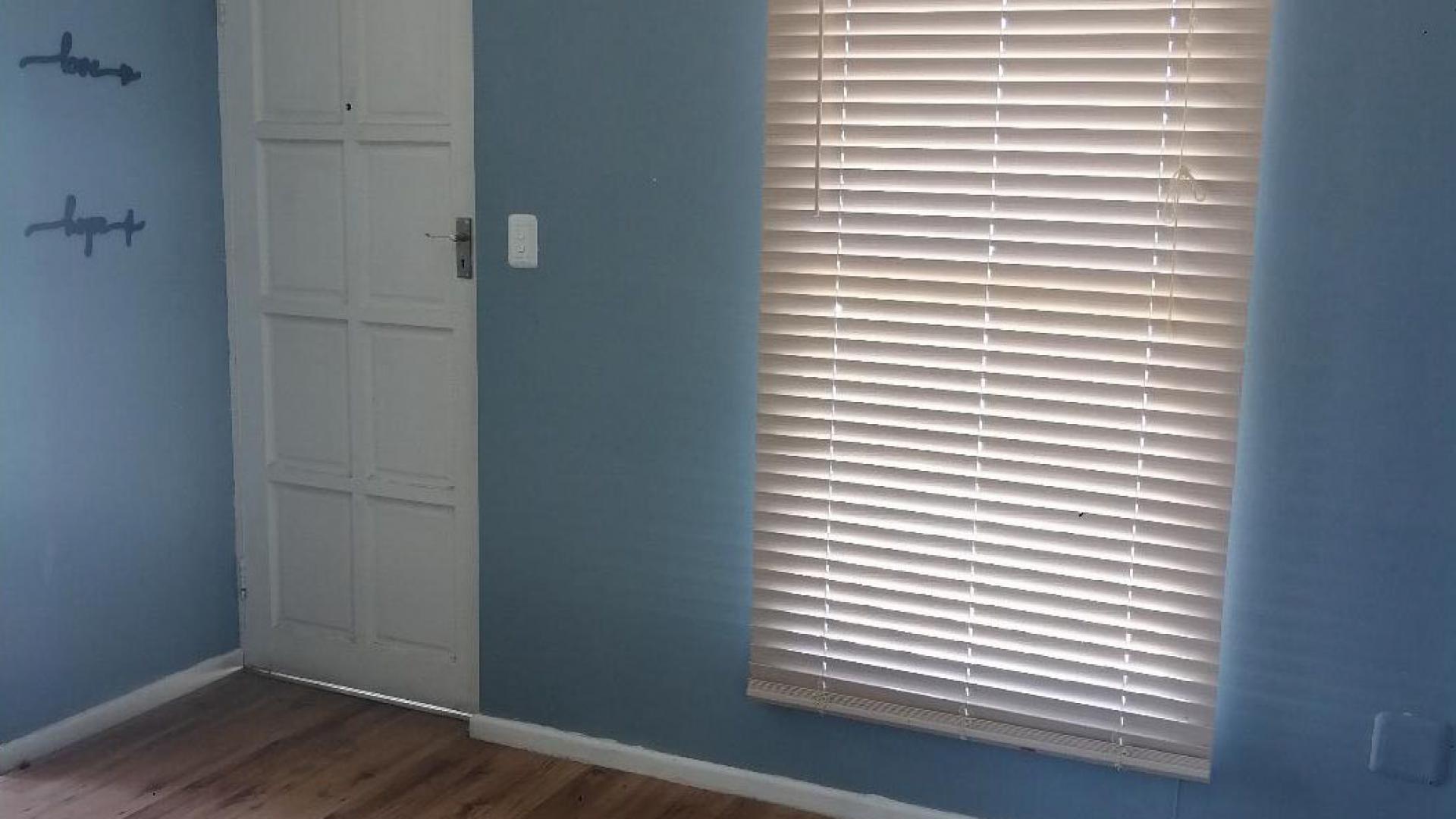 Lounges of property in Weltevreden Valley