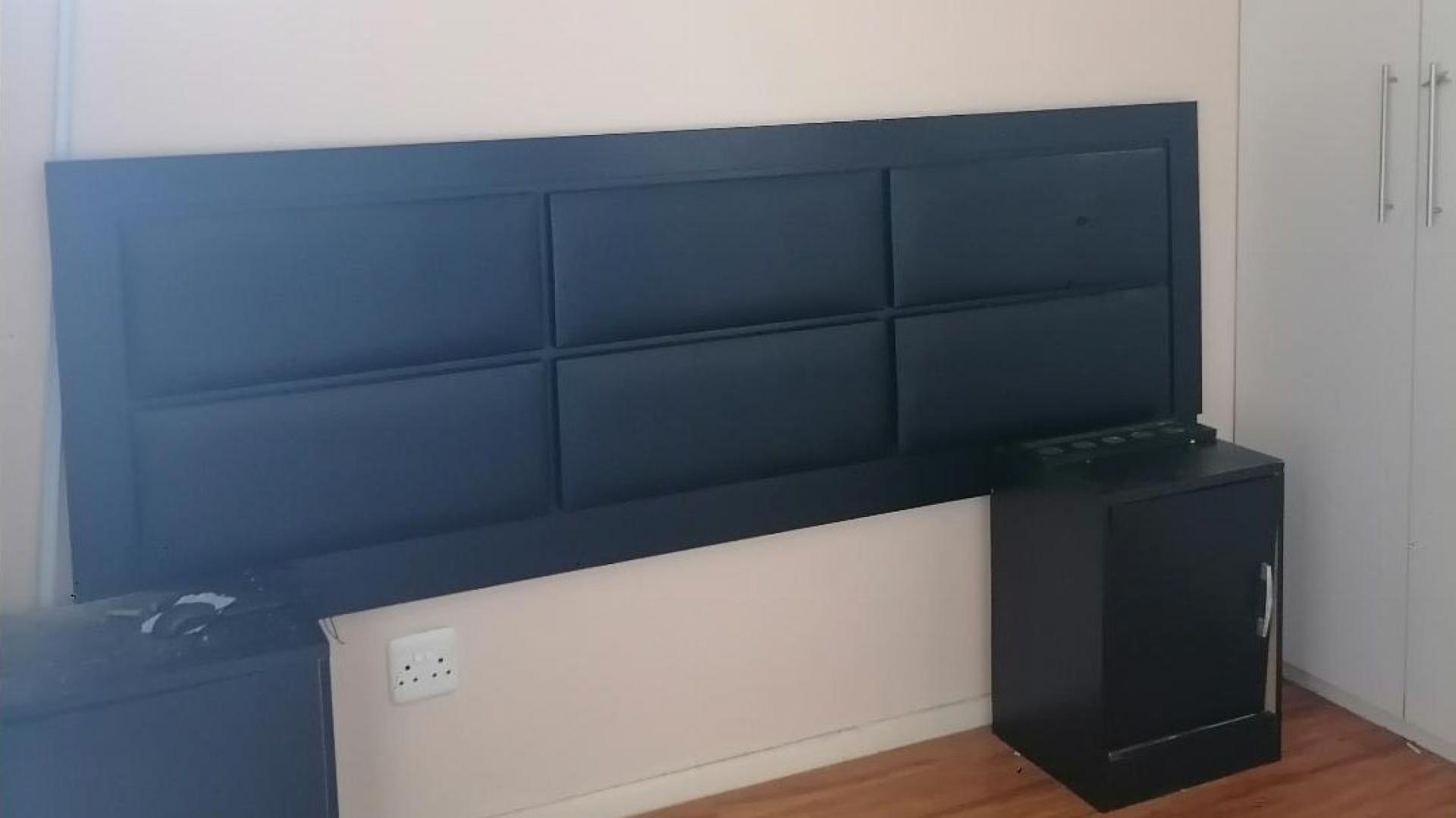 Bed Room 2 of property in Weltevreden Valley