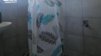Bathroom 1 of property in Weltevreden Valley