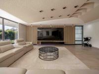  of property in Cowies Hill 