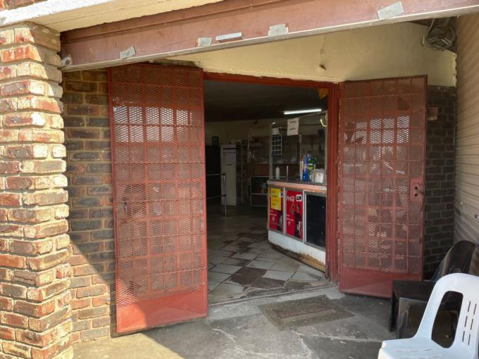 Commercial for Sale For Sale in Viljoenskroon - MR690426