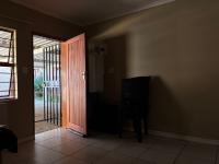 1 Bedroom 1 Bathroom Flat/Apartment to Rent for sale in Wilropark