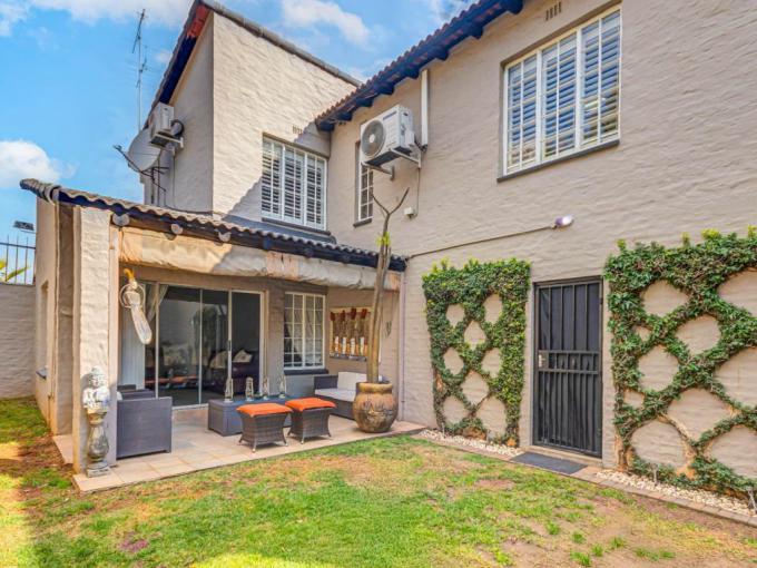 3 Bedroom Simplex for Sale For Sale in Epsom Downs - MR690452