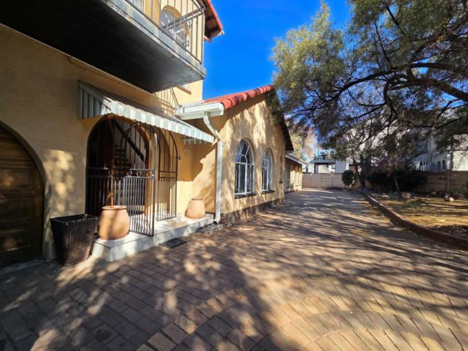 6 Bedroom House for Sale For Sale in Brackenhurst - MR690476