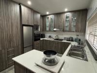  of property in Brackendowns