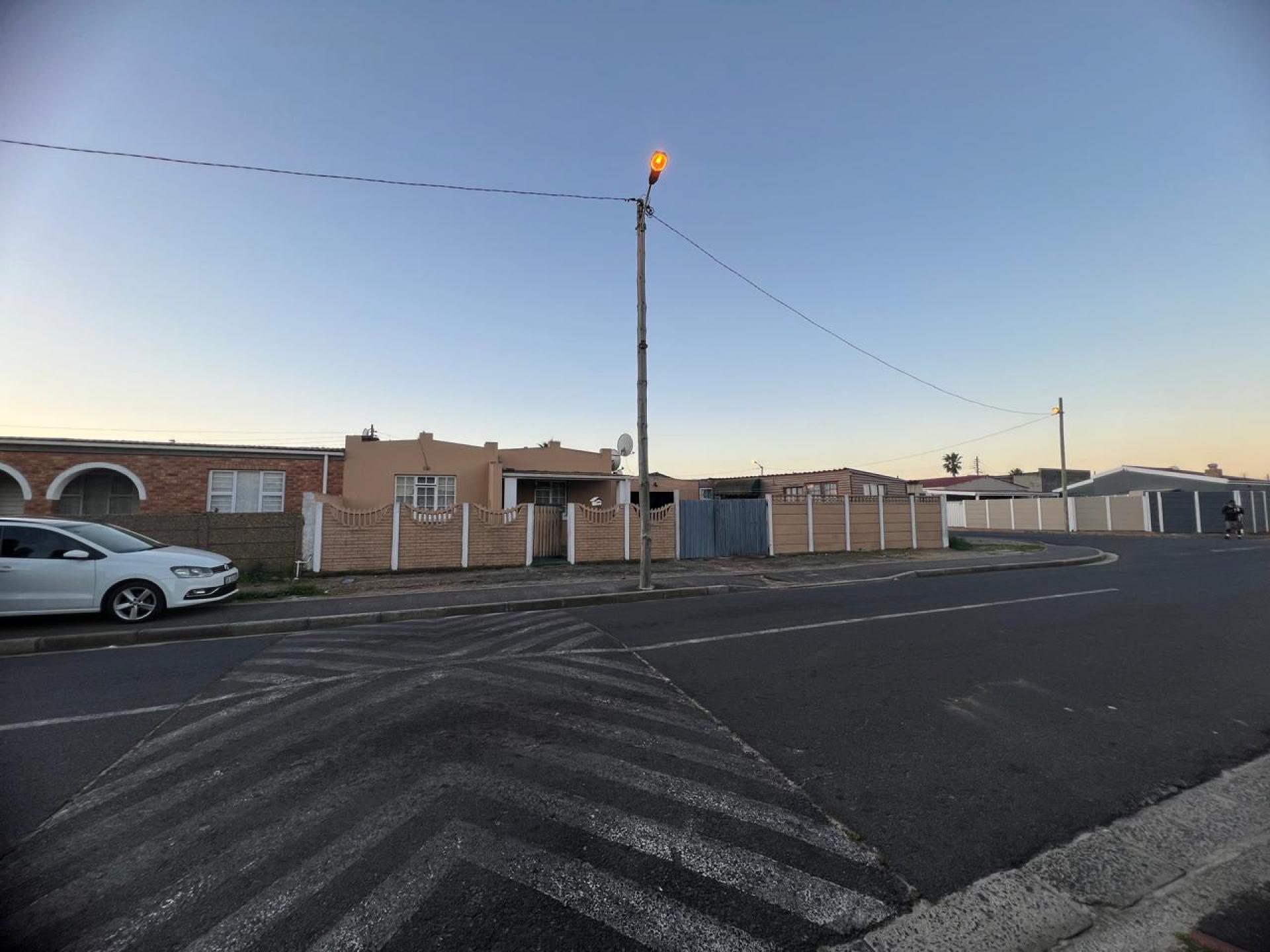  of property in Steenberg