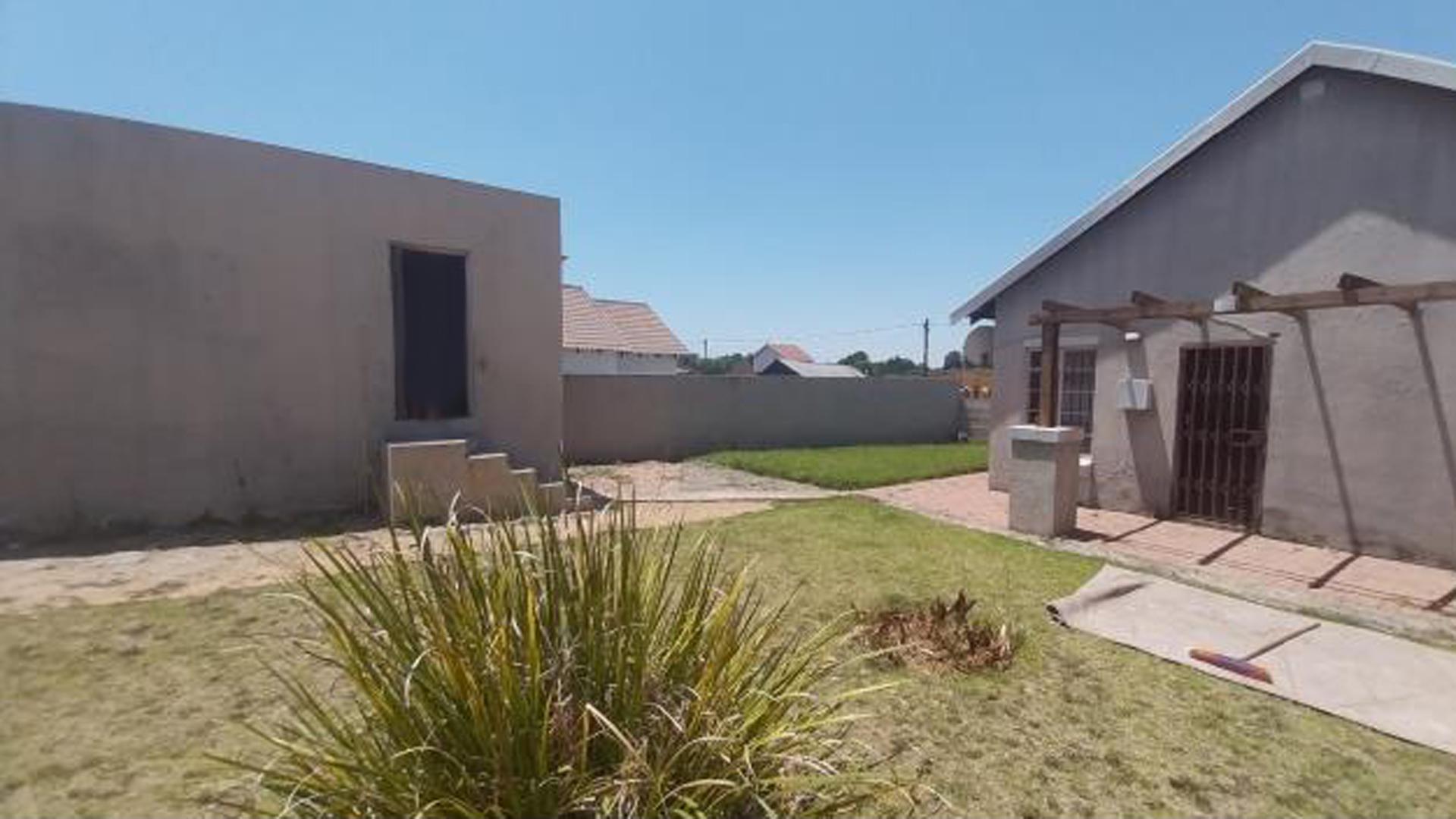 Front View of property in Ermelo