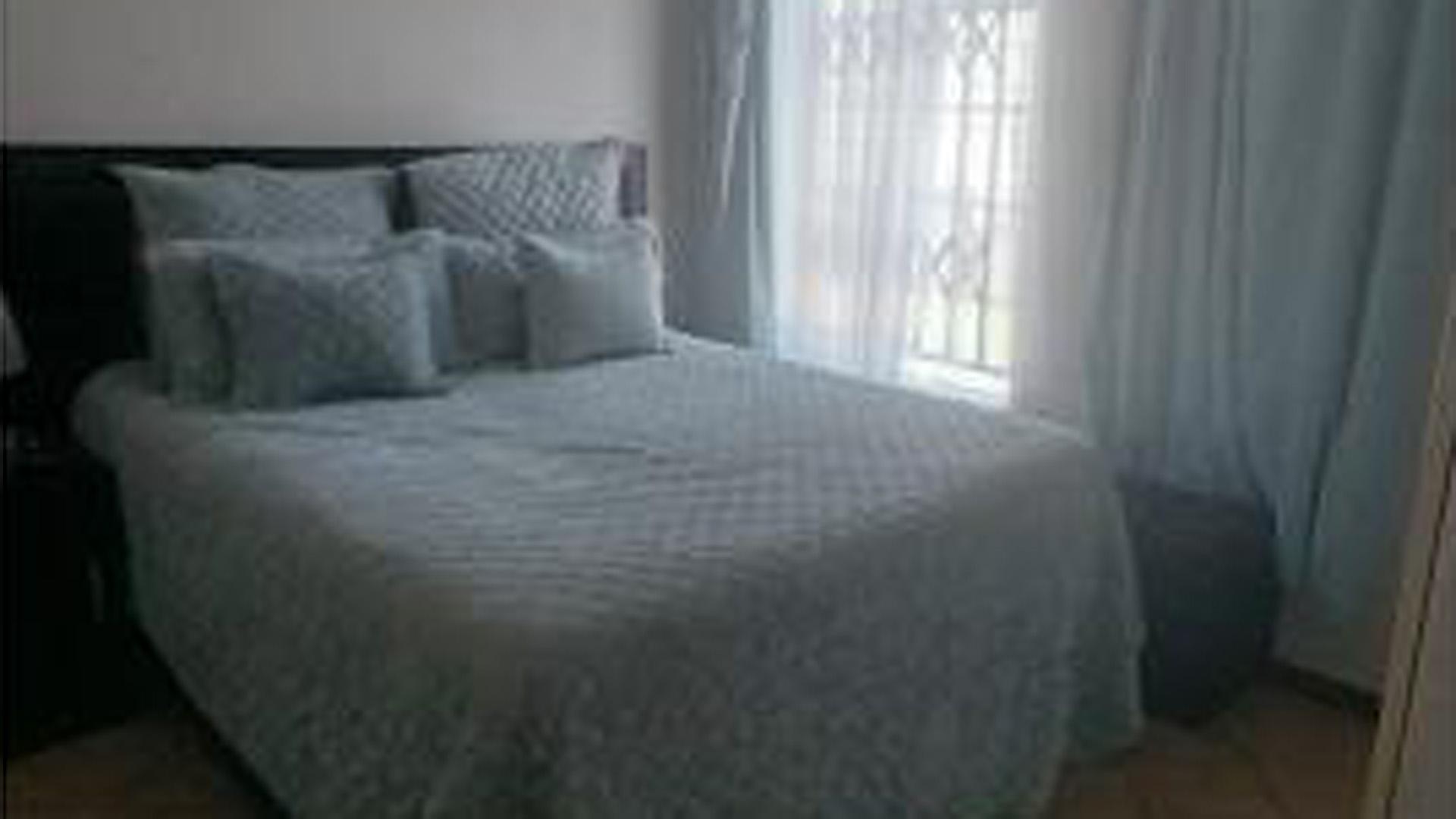 Bed Room 2 of property in Ermelo