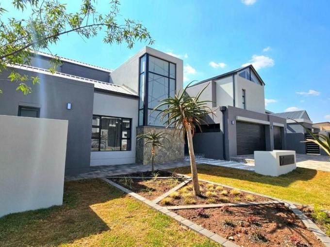 5 Bedroom House for Sale For Sale in Midstream Estate - MR690575