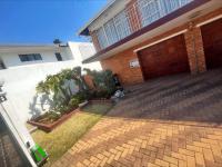  of property in Alan Manor