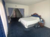  of property in Alan Manor