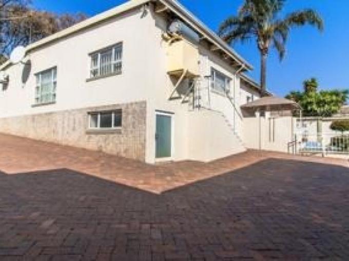 3 Bedroom House for Sale For Sale in Linmeyer - MR690634