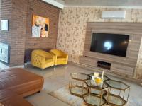  of property in Linmeyer
