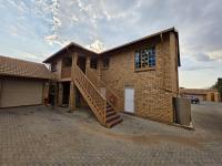  of property in Magalieskruin