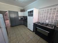  of property in Magalieskruin