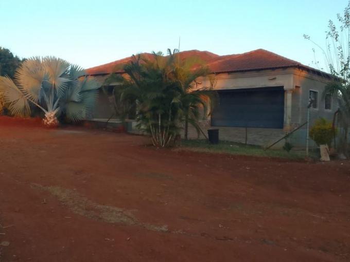 4 Bedroom House for Sale For Sale in Thohoyandou - MR690656