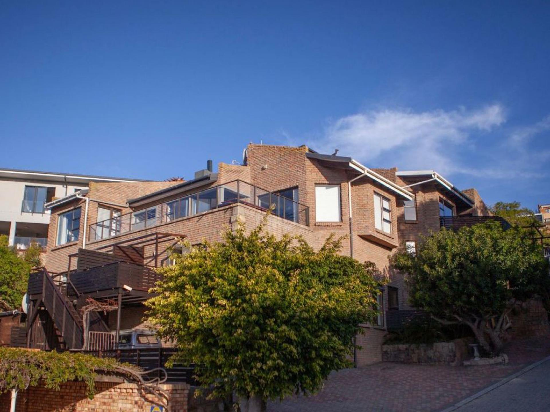  of property in Linkside