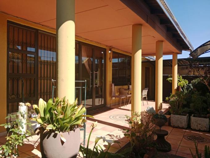 3 Bedroom House for Sale For Sale in Forest Hill - JHB - MR690682