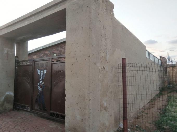 2 Bedroom House for Sale For Sale in Sebokeng - MR690684