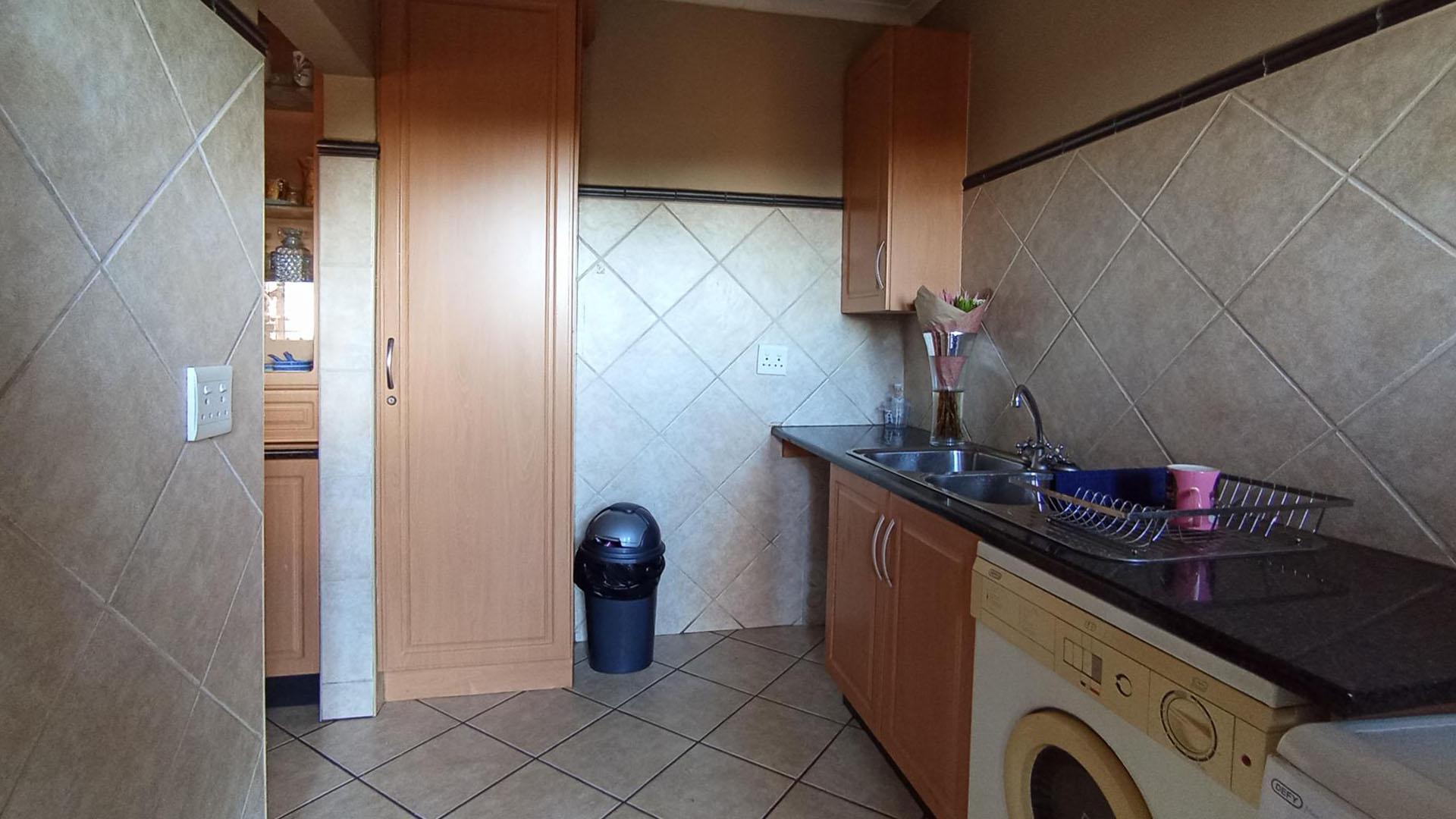 Scullery - 7 square meters of property in Moreletapark